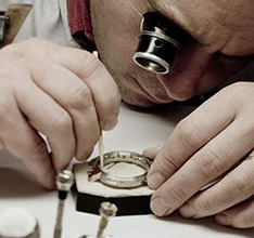 上海真力时维修-镶钻刻字